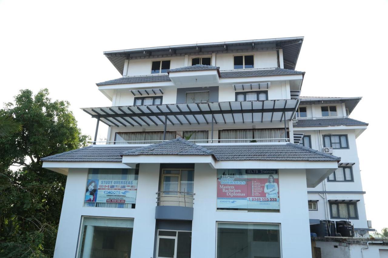 Hazmi Inn Perintalmanna Bagian luar foto